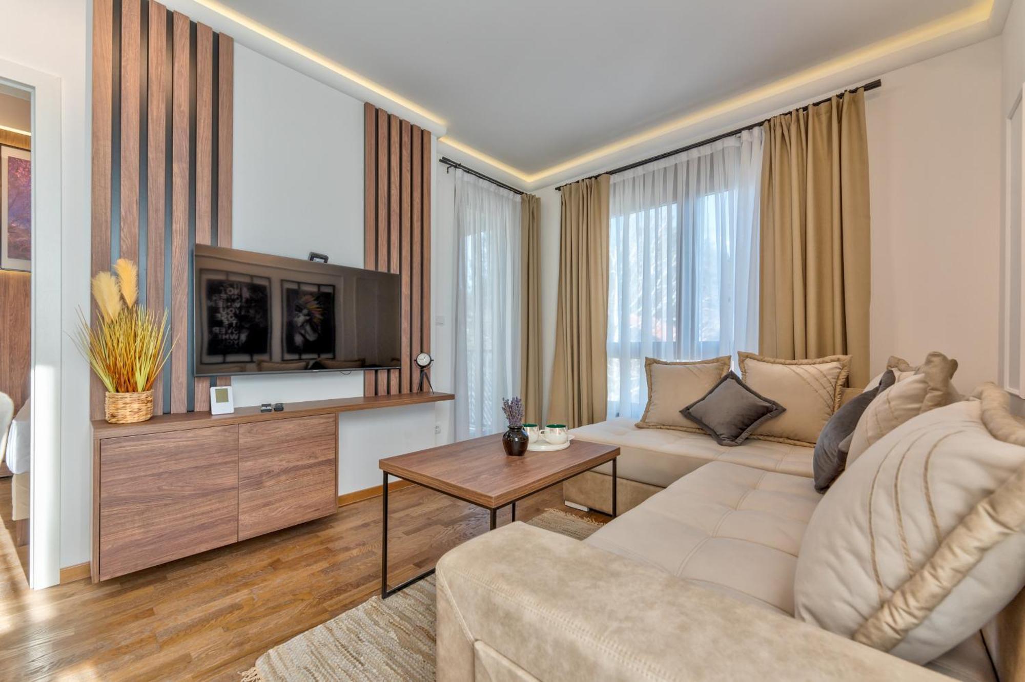 Velika Recepcija Cc Magnet Aparthotel Zlatibor Esterno foto